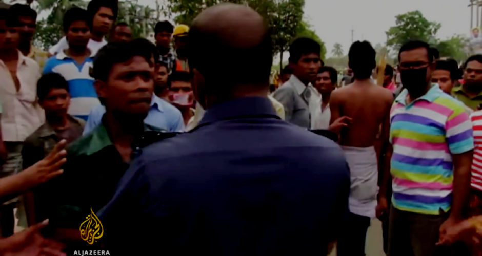 Auseinandersetzung zwischen streikenden Textilarbeitern und Polizei in Bagladesh